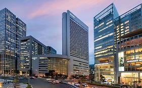 Hilton Osaka 5*